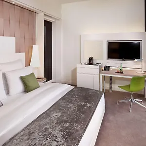 ***** Hotel Melia Austria